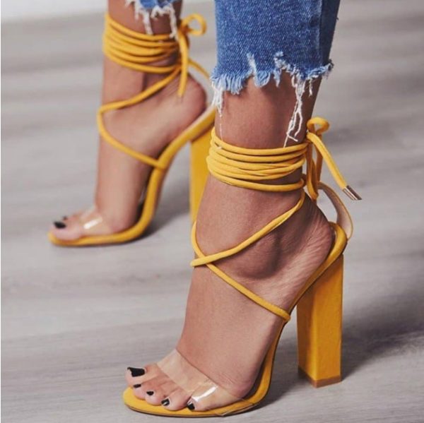 sandales en bandage