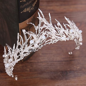 Bandeau avec couronne en cristal