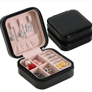 Boîte de rangement pour bijoux en cuir