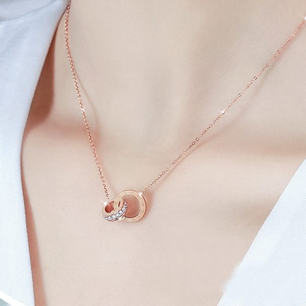 collier pendentif Adi Romain – Image 4